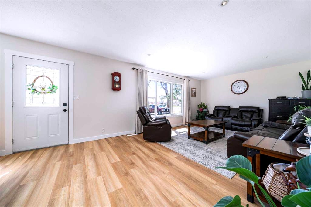 Fourth View of 4821 56 Avenue , NONE, Taber, Alberta, T1G 1E4