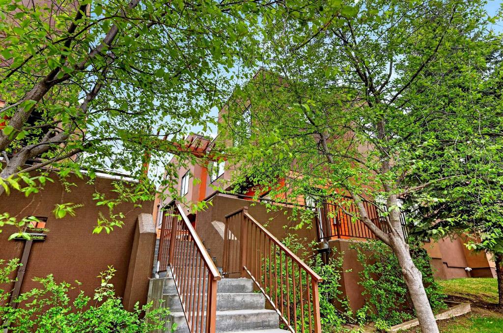 Fourth View of 10, 1717 27 Avenue SW, South Calgary, Calgary, Alberta, T2T 1G9