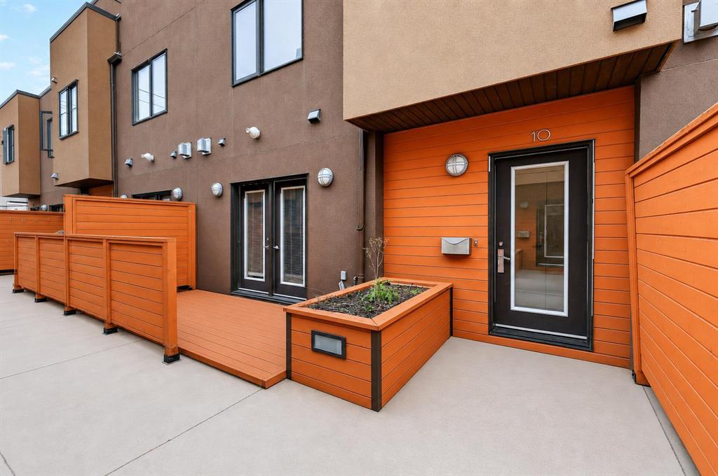 Fifth View of 10, 1717 27 Avenue SW, South Calgary, Calgary, Alberta, T2T 1G9