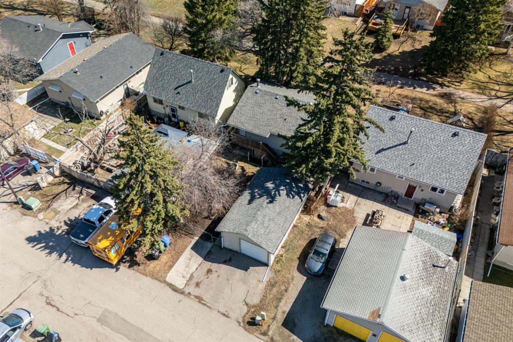 Third View of 3030 31A Street SE, Dover, Calgary, Alberta, T2B 0S9
