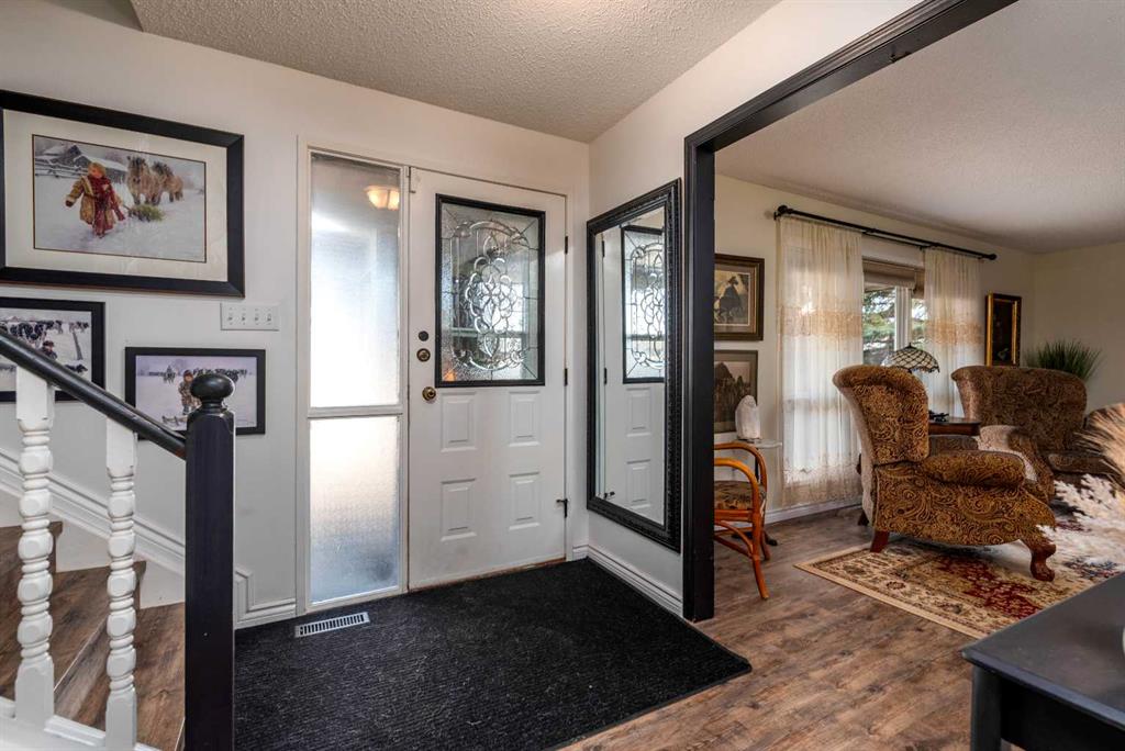 Third View of 5306 37 Street , Southridge, Lloydminster, Alberta, T9V 1T9