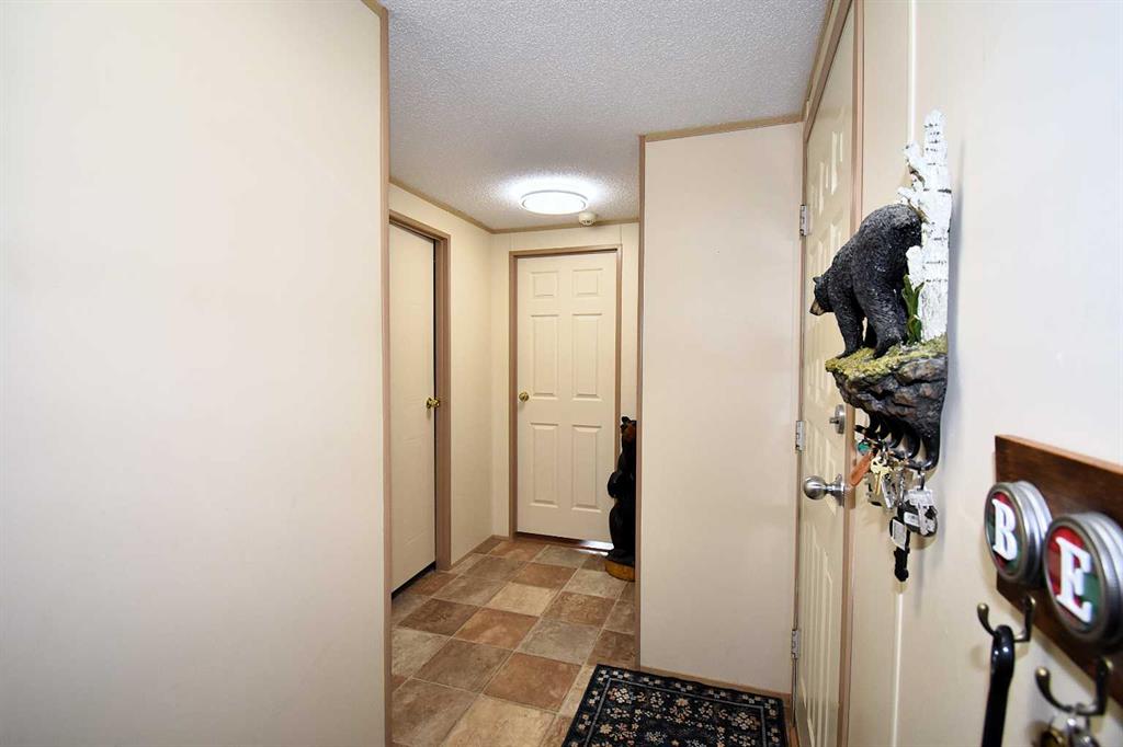 Third View of 218 Skogg Avenue NW, Hardisty, Hinton, Alberta, T7V 1A6