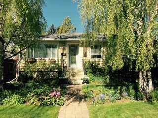 Fourth View of 3207 25 Street SW, Richmond, Calgary, Alberta, T3E 1Y3