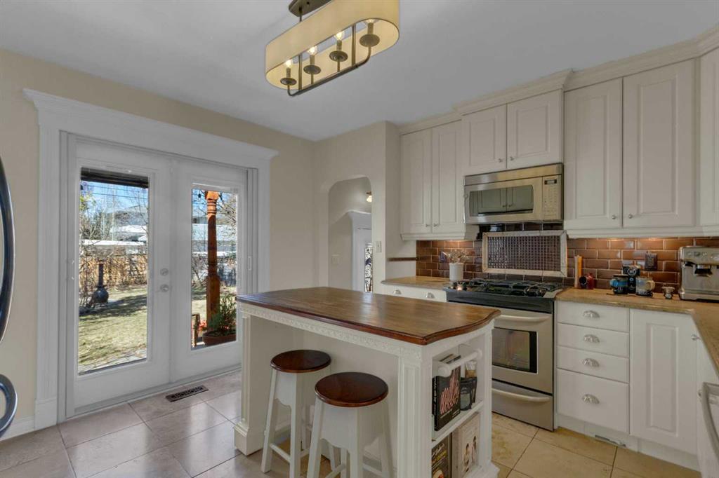 Fifth View of 3207 25 Street SW, Richmond, Calgary, Alberta, T3E 1Y3