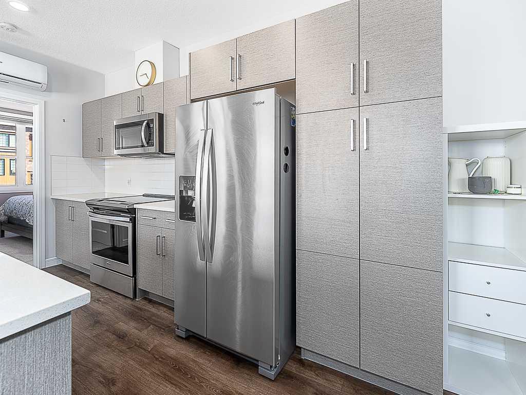 Fourth View of 1202, 80 Greenbriar Place NW, Greenwood/Greenbriar, Calgary, Alberta, T3B 6J4