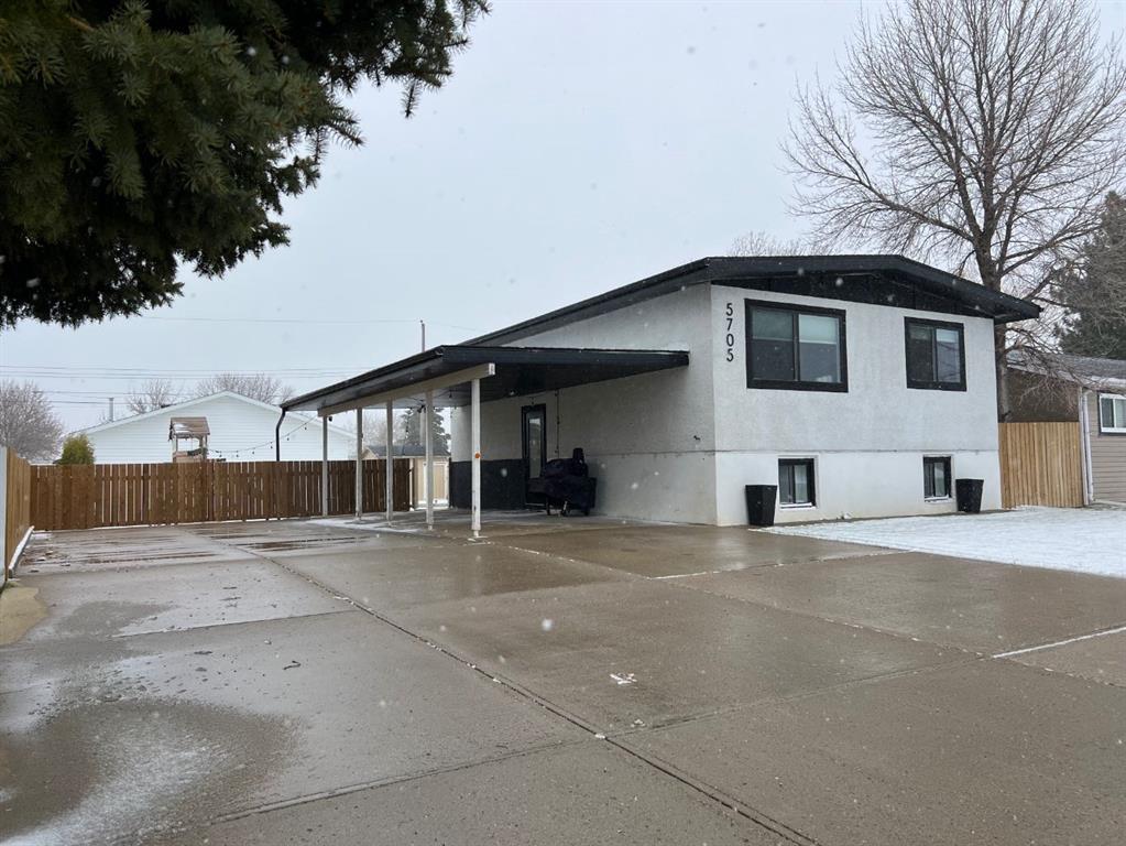 Third View of 5705 57 Street , NONE, Taber, Alberta, T1G1L1