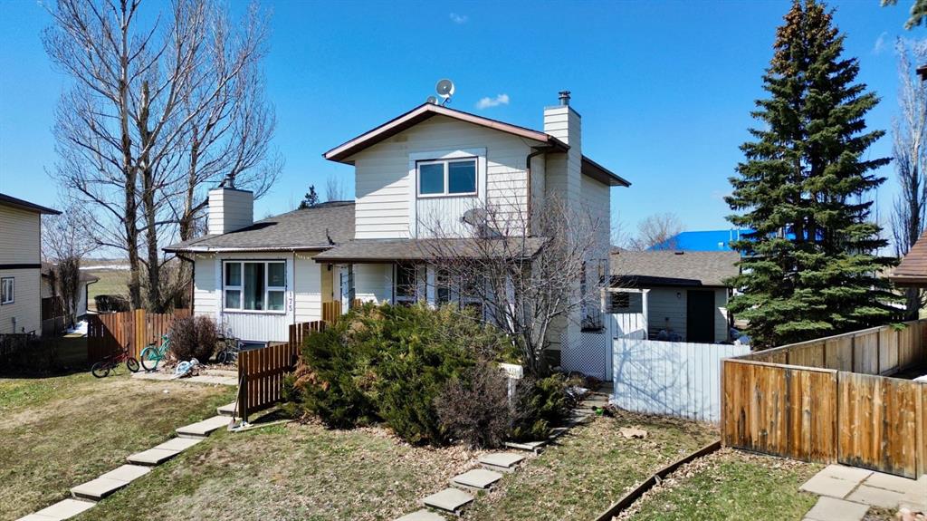 Second View of 177 Shacker Cres  , Hanna, Hanna, Alberta, T0J 1P0