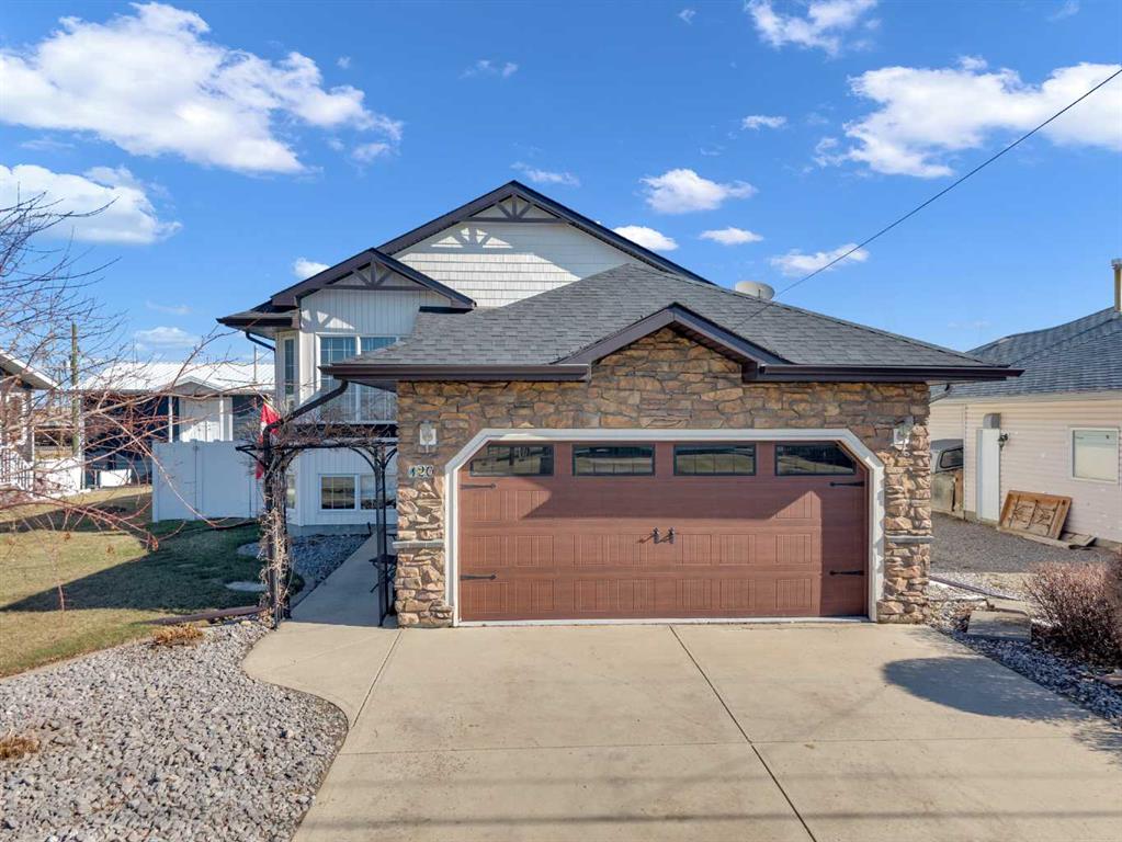 120 Devilder Avenue , A2304192, Alberta,
