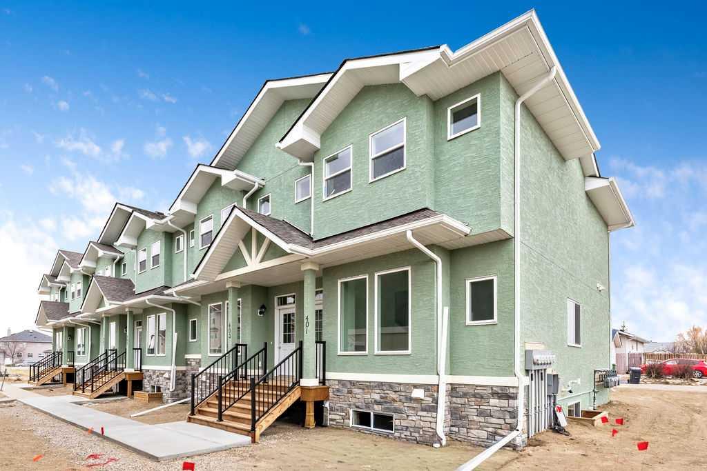 Third View of 401 Strathcona Circle , Strathaven, Strathmore, Alberta, T1P 0B1