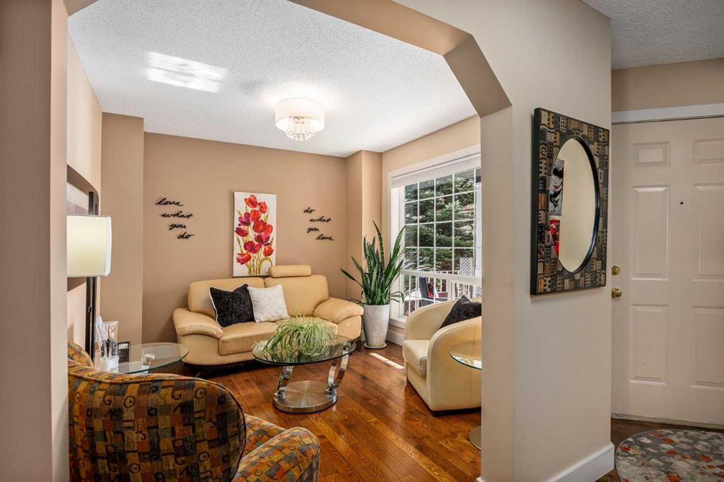 Fifth View of 15 Valley Brook Circle NW, Valley Ridge, Calgary, Alberta, T5J 1R3