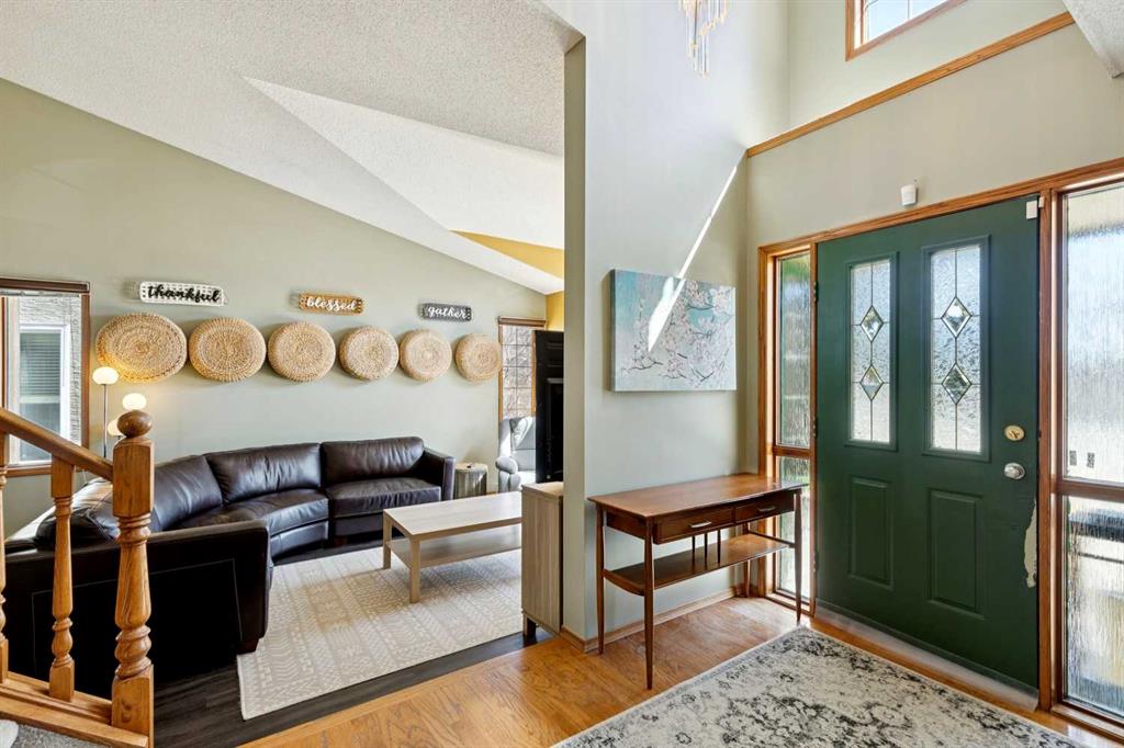 Third View of 111 Scenic Ridge Court NW, Scenic Acres, Calgary, Alberta, T3L 1V2