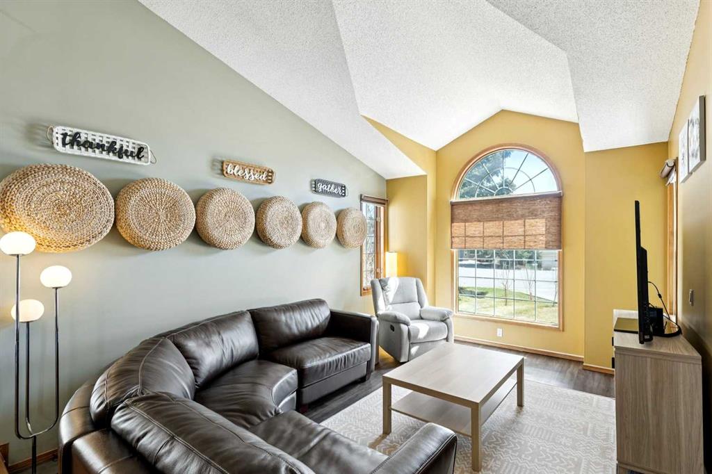 Fourth View of 111 Scenic Ridge Court NW, Scenic Acres, Calgary, Alberta, T3L 1V2