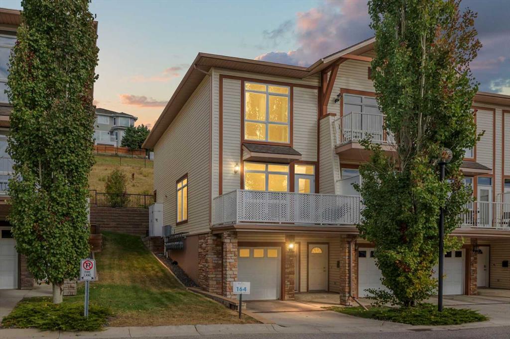 1, 164 Rockyledge View NW, A2304220, Alberta,