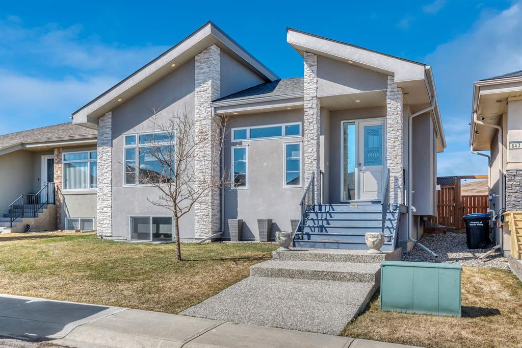 645 Country Meadows Close , A2304223, Alberta,