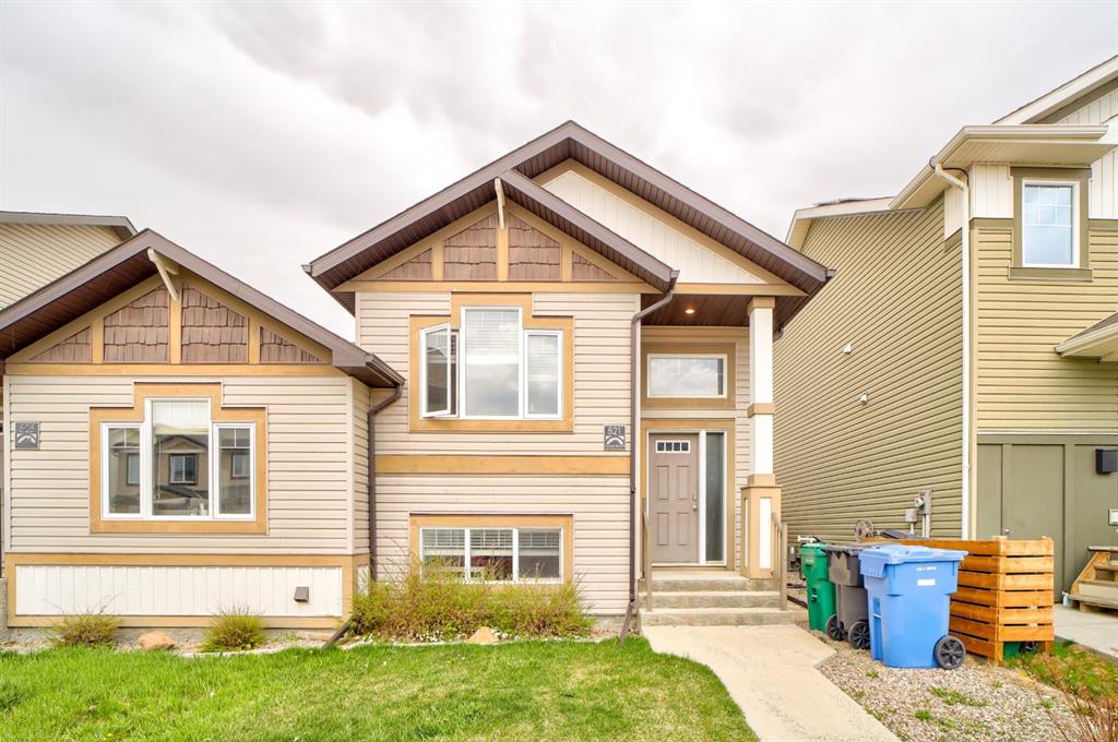 Main View of 821 Silkstone Close W, Copperwood, Lethbridge, Alberta, T1J 5C6