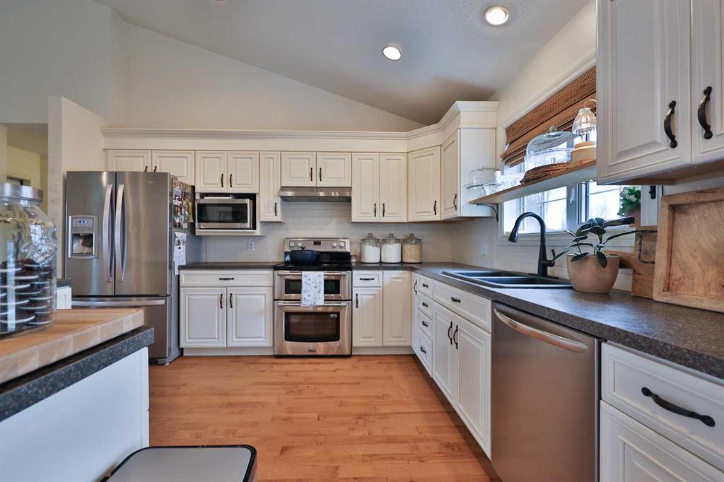 Fourth View of 234 1A Street NE, NONE, Magrath, Alberta, T0K 1J0