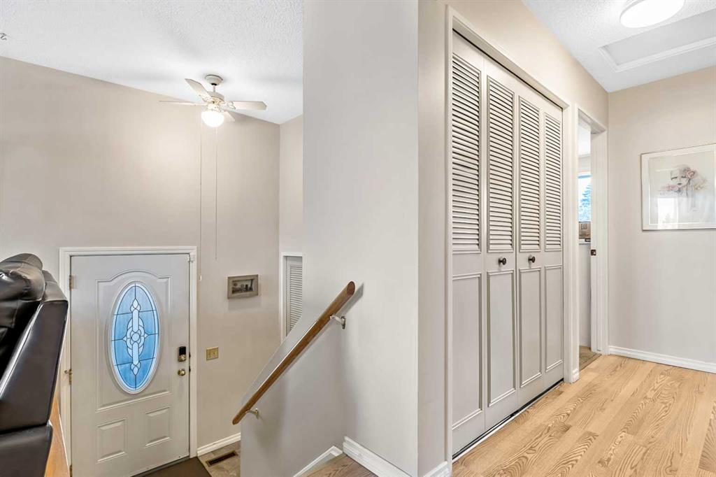 Third View of 323 Woodvale Crescent SW, Woodlands, Calgary, Alberta, T2W 3L3