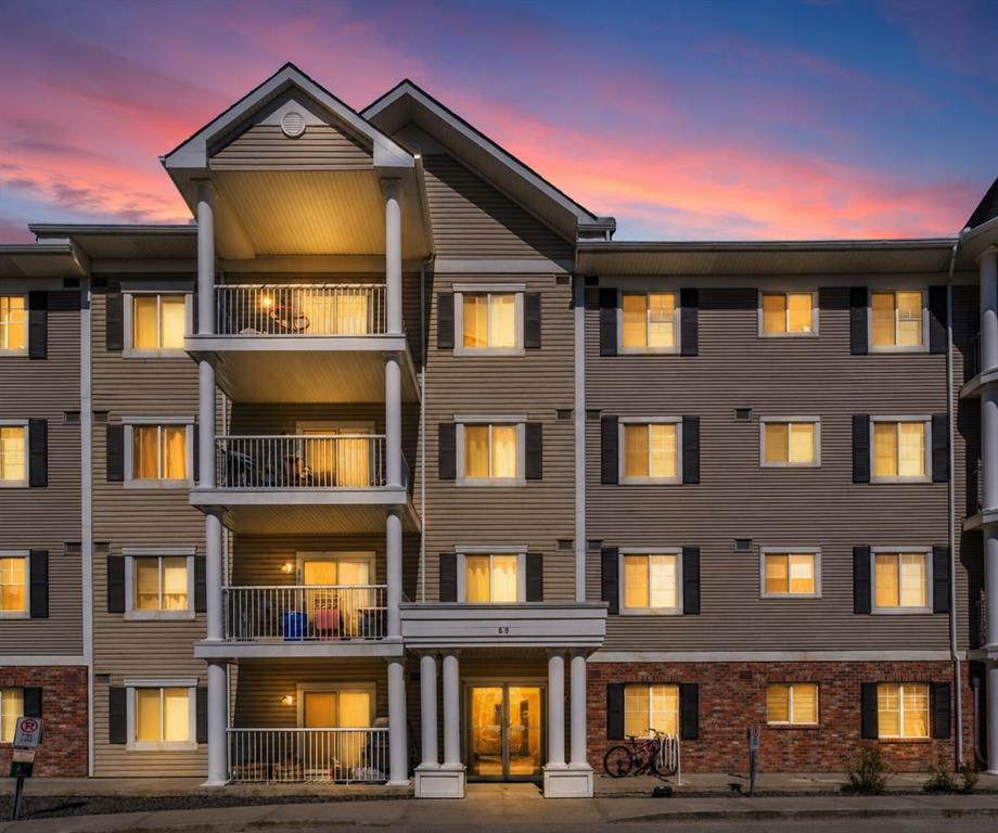 5209, 69 Country Village Manor NE, A2304268, Alberta,