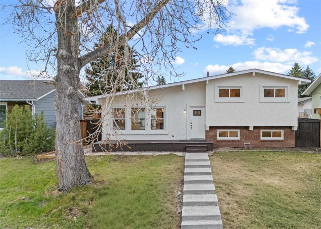 Second View of 212 Queen Anne Road SE, Queensland, Calgary, Alberta, T2J 4S7