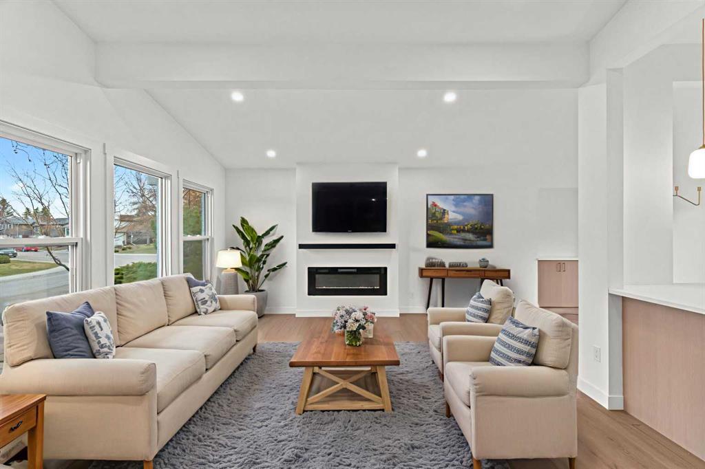 Fifth View of 212 Queen Anne Road SE, Queensland, Calgary, Alberta, T2J 4S7