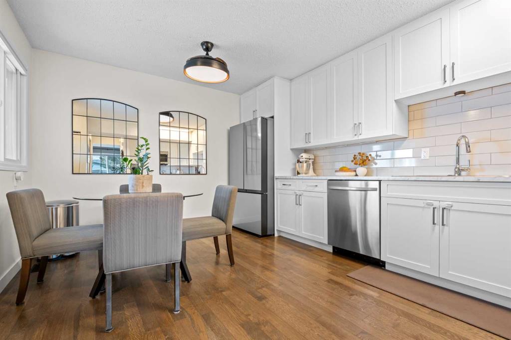 Third View of 404, 6223 31 Avenue NW, Bowness, Calgary, Alberta, T3B 3X2