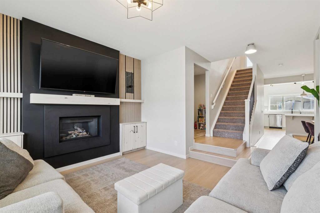 Fifth View of 325 Marquis Heights SE, Mahogany, Calgary, Alberta, T3M 2A7