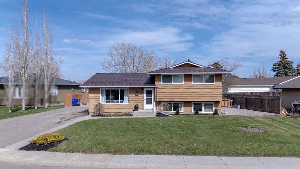 47 Willow Road , A2304338, Alberta,