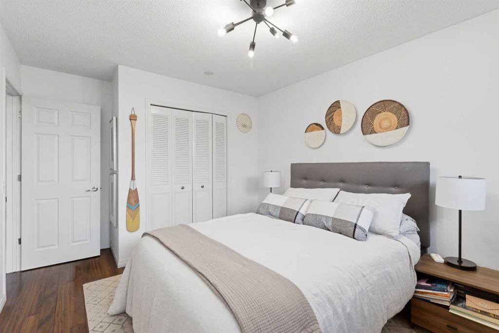 Fifth View of 12019 Canfield Green SW, Canyon Meadows, Calgary, Alberta, T2W 1V3