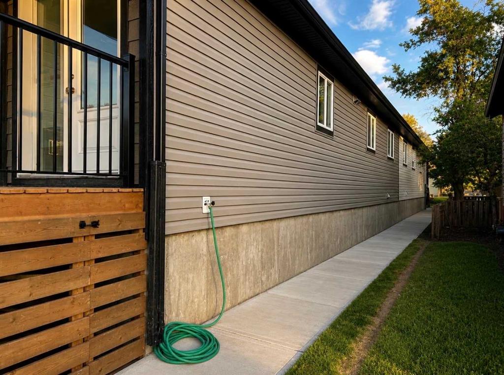 Fifth View of 3, 969 2 Street SE, River Flats, Medicine Hat, Alberta, T1A5K6