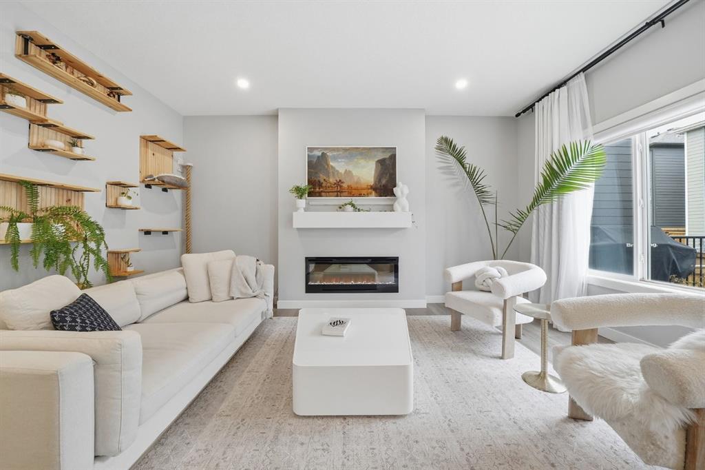 Fifth View of 902 Bluerock Way SW, Alpine Park, Calgary, Alberta, T2Y 0S5