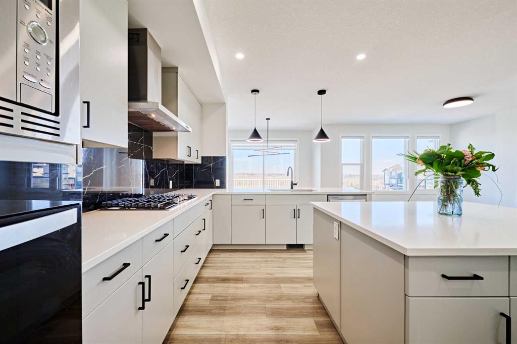 Fifth View of 834 Alpine Drive SW, Alpine Park, Calgary, Alberta, T2Y 0S4