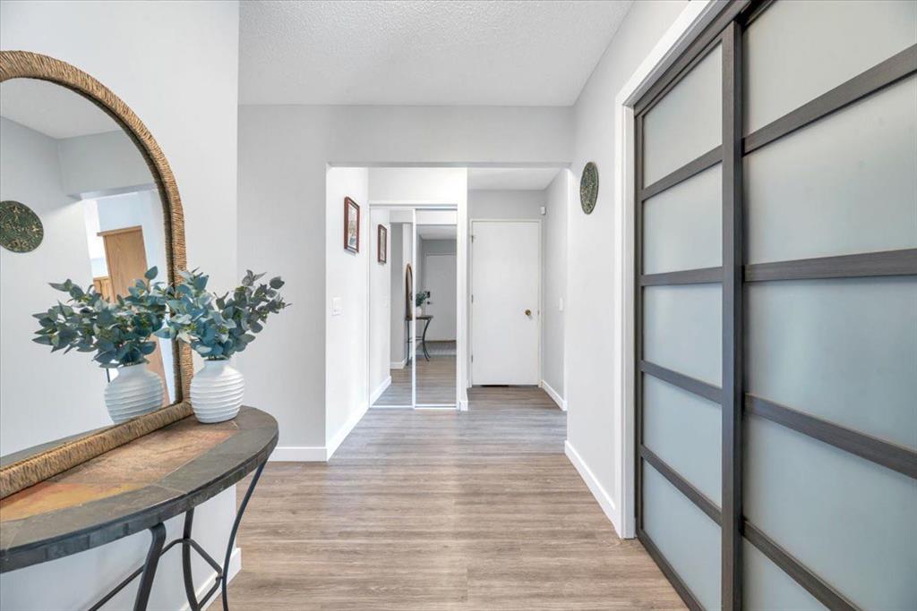 Fourth View of 12336 Woodview Road SW, Woodlands, Calgary, Alberta, T2W 2Y6