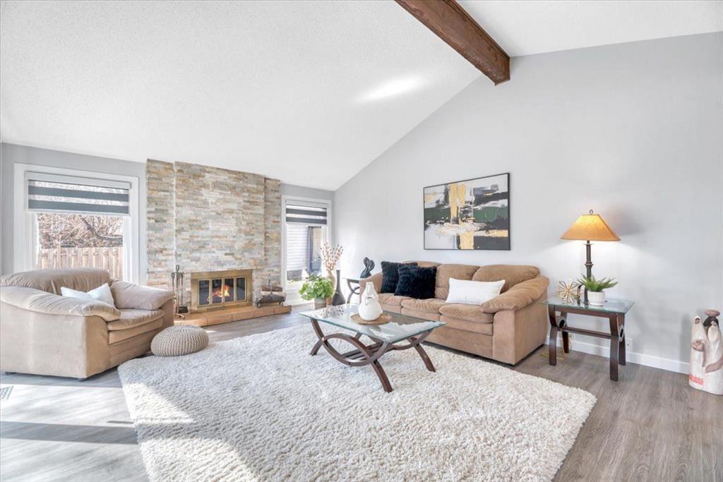 Fifth View of 12336 Woodview Road SW, Woodlands, Calgary, Alberta, T2W 2Y6