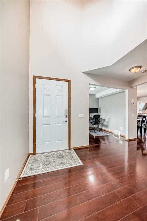 Fourth View of 102, 6220 Orr Drive , Oriole Park West, Red Deer, Alberta, T4P 3Z8