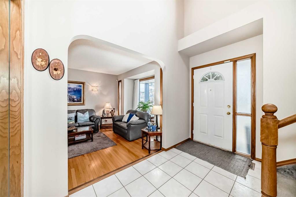 Fifth View of 219 Hawkstone Close NW, Hawkwood, Calgary, Alberta, T3G 3P1