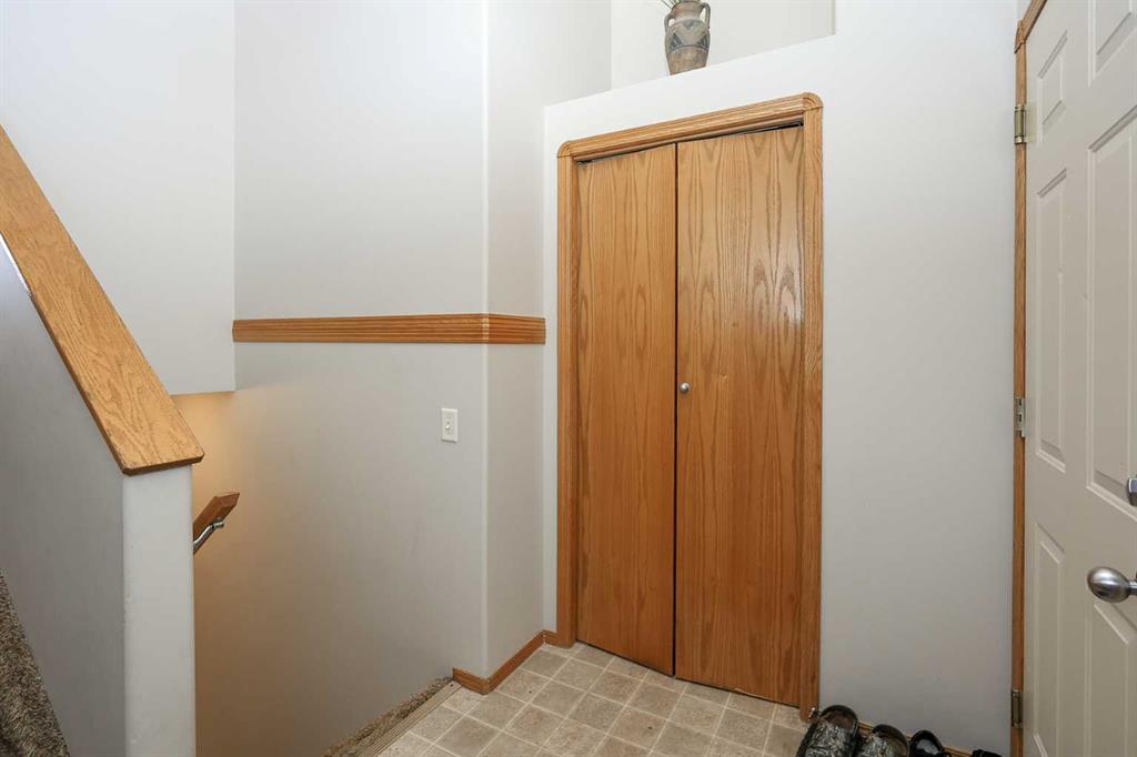 Fourth View of 77 Duval Crescent , Davenport, Red Deer, Alberta, T4R 2Y7