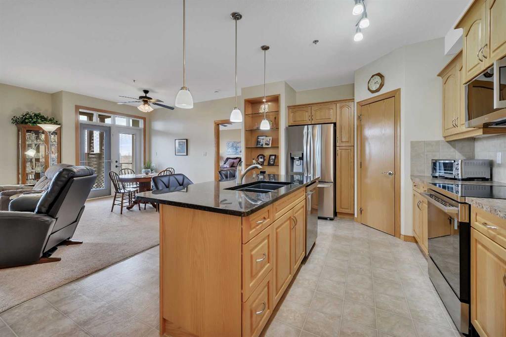 Fifth View of 310, 5213 61 Street , Highland Green Estates, Red Deer, Alberta, T4N 6N5