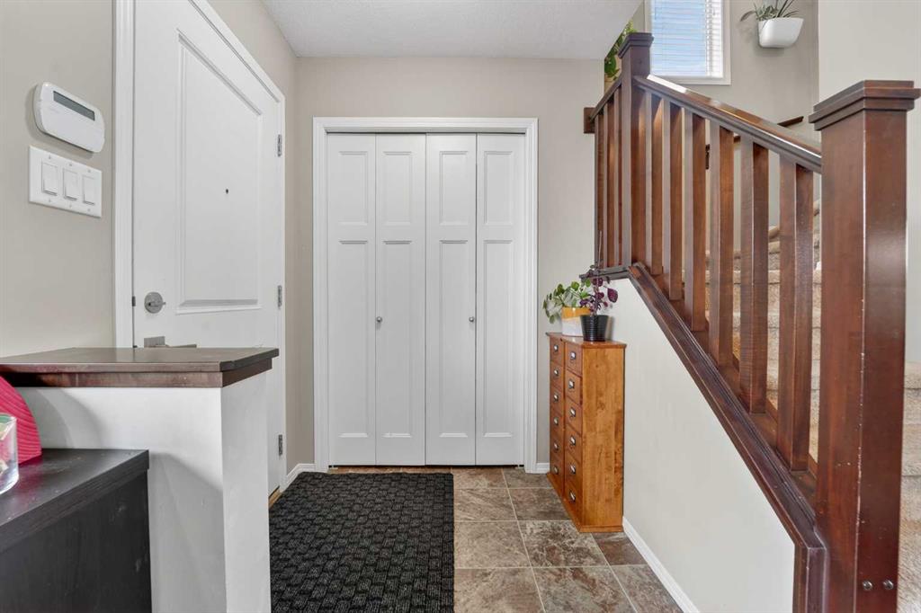 Fourth View of 638 Marie Van Haarlem Crescent N, Legacy Ridge / Hardieville, Lethbridge, Alberta, T1H 6Y9