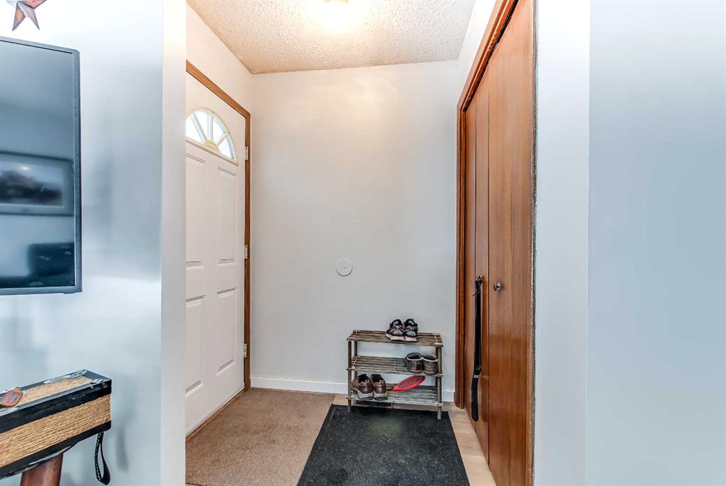 Fifth View of 10 Craig Road SE, Southview-Park Meadows, Medicine Hat, Alberta, T1B 1H3