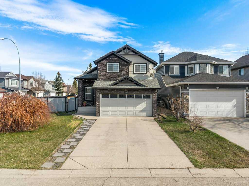 Second View of 195 Somerglen Common SW, Somerset, Calgary, Alberta, T2Y 4E8