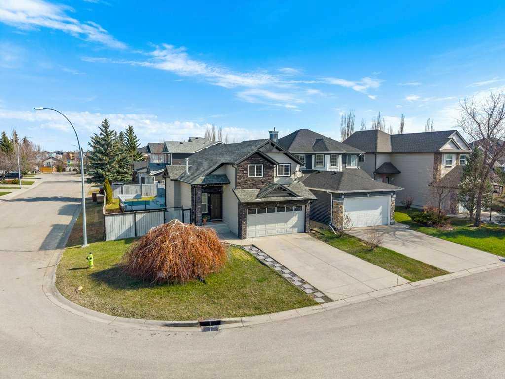 Third View of 195 Somerglen Common SW, Somerset, Calgary, Alberta, T2Y 4E8