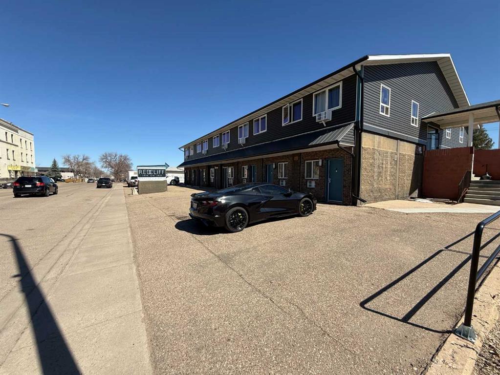 Second View of 10 3 Street NE, NONE, Redcliff, Alberta, T1J2P0