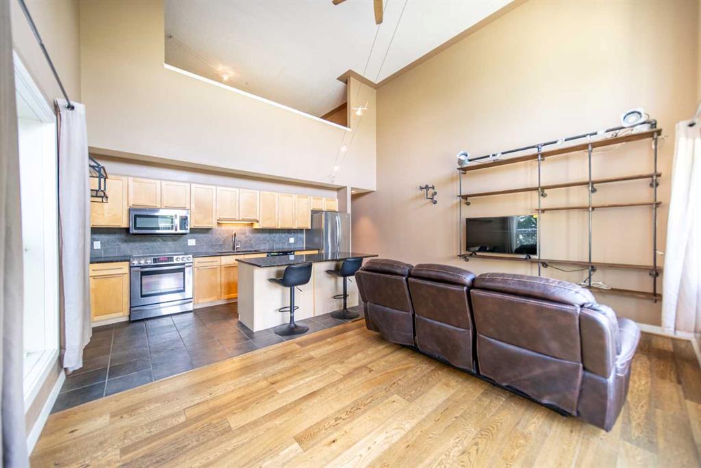 Fourth View of 102, 1505 27 Avenue SW, South Calgary, Calgary, Alberta, T2T 1G5