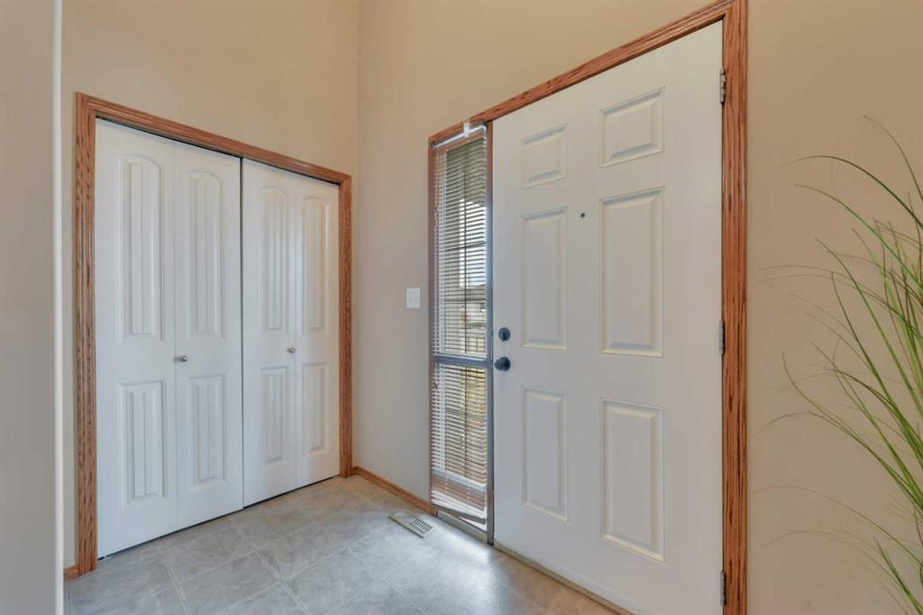 Fifth View of 628 Lancaster Drive , Lonsdale, Red Deer, Alberta, T4R 0H1