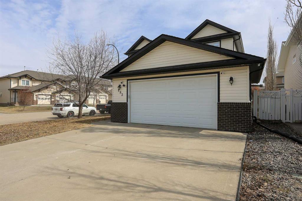 Third View of 193 Alberts Close , Anders South, Red Deer, Alberta, T4R 3J6