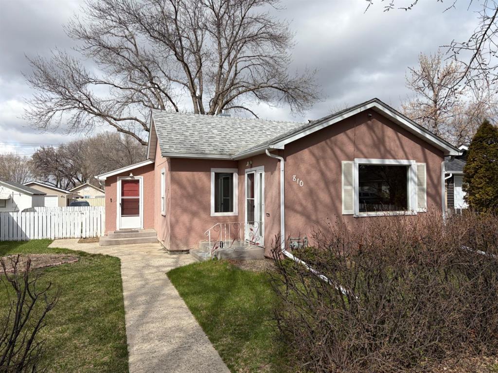 Third View of 810 12A Street N, Senator Buchanan, Lethbridge, Alberta, T1H 2K5