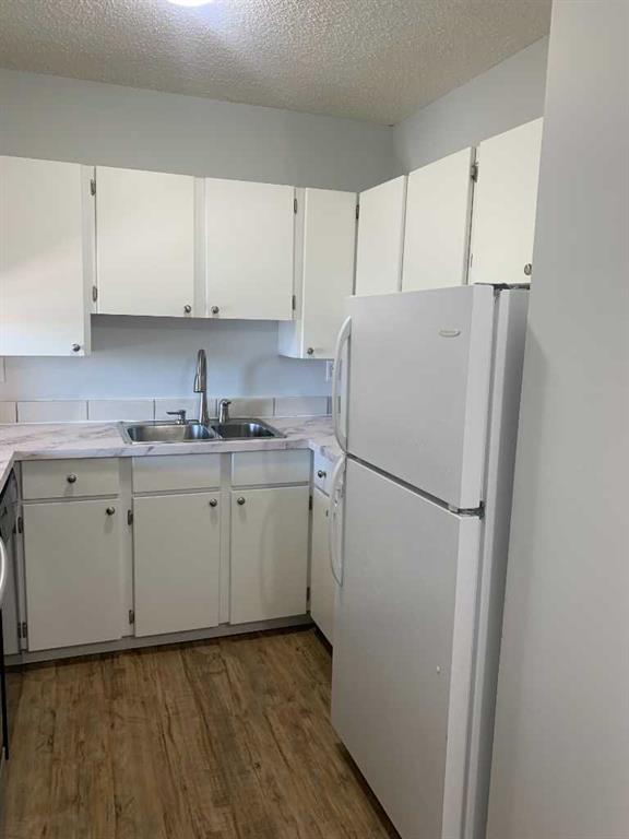 Third View of 925, 21 Berkeley Place W, Varsity Village, Lethbridge, Alberta, T1K 5N1