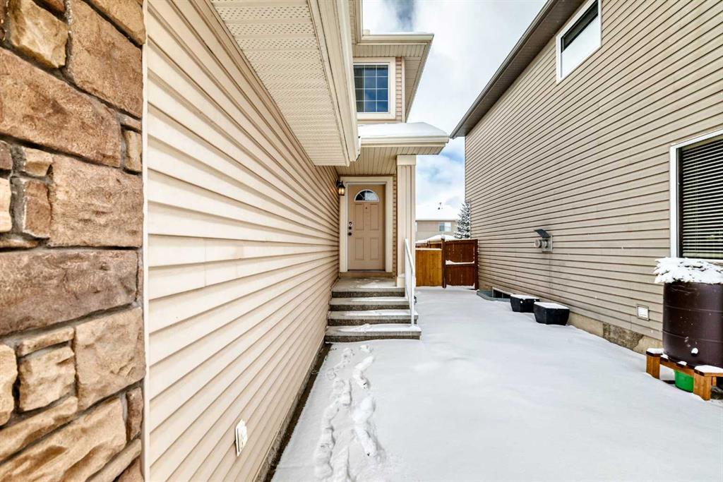 Fifth View of 368 Cranfield Gardens SE, Cranston, Calgary, Alberta, T3M 1H8