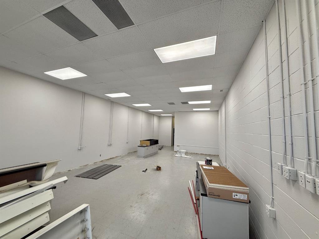 Third View of Bay 10, 101 Government Road , Hardisty, Hinton, Alberta, T7V1B7