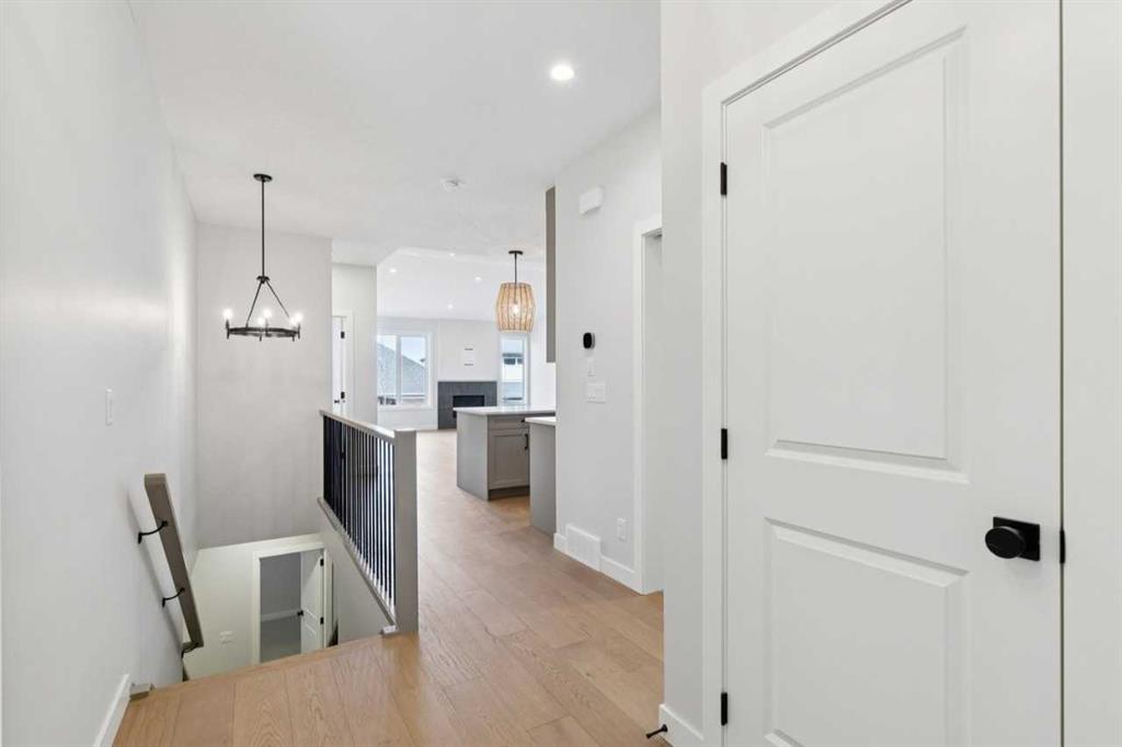 Fifth View of 640 Shawnee Terrace SW, Shawnee Slopes, Calgary, Alberta, T2Y0X5